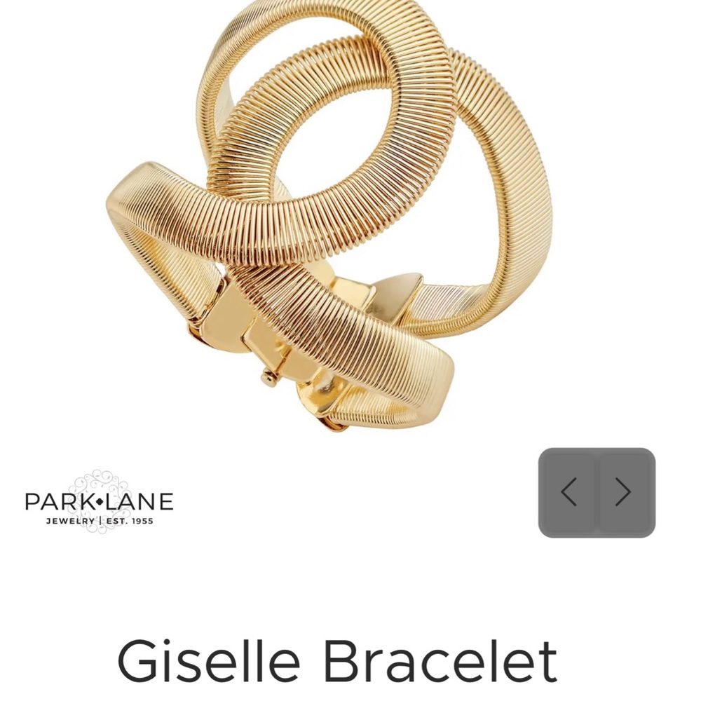 Gold Interlocking Cuff Bracelet - Picture 3 of 7